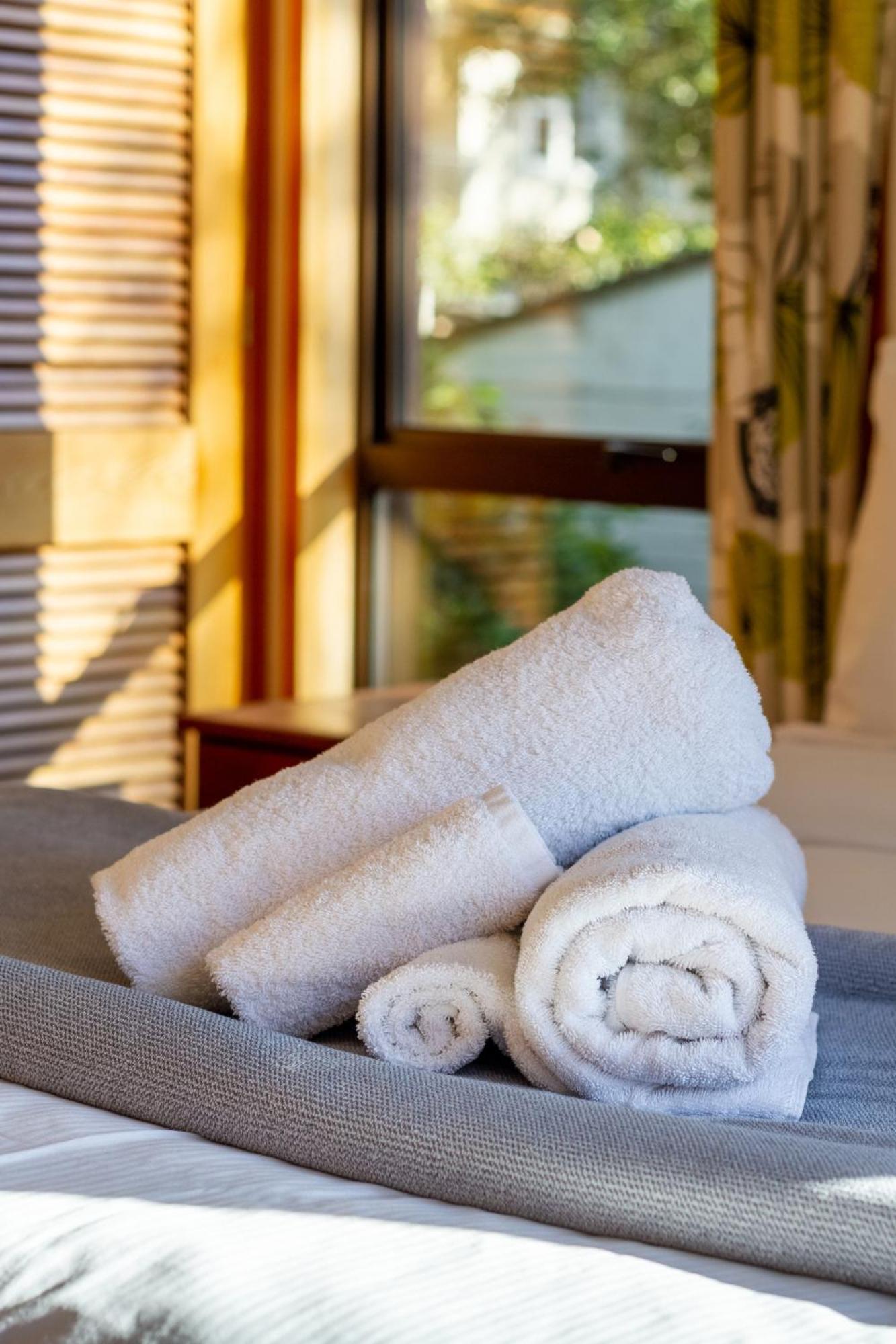Sherwood Lodge 4-Bedroom Holiday Home With Spectacular Views Christchurch Exteriör bild