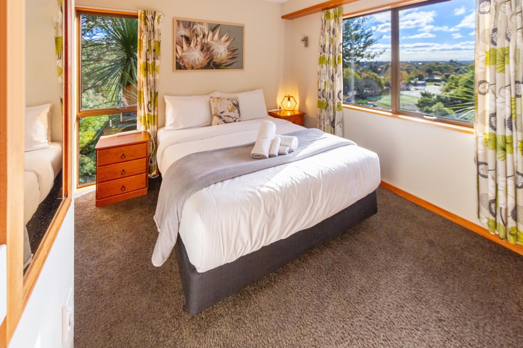 Sherwood Lodge 4-Bedroom Holiday Home With Spectacular Views Christchurch Exteriör bild