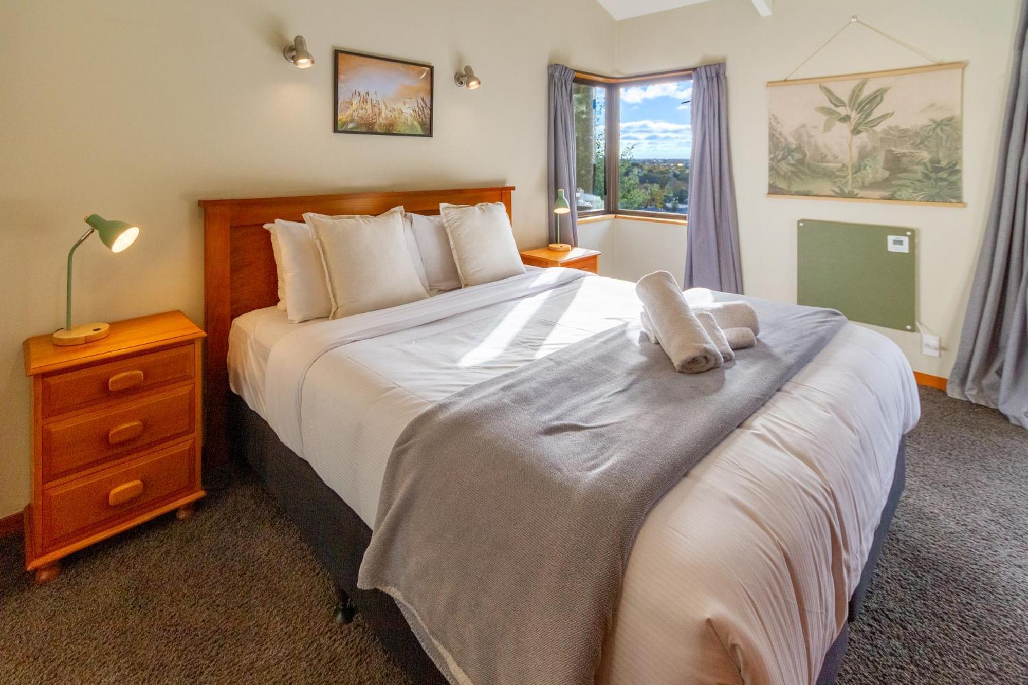 Sherwood Lodge 4-Bedroom Holiday Home With Spectacular Views Christchurch Exteriör bild