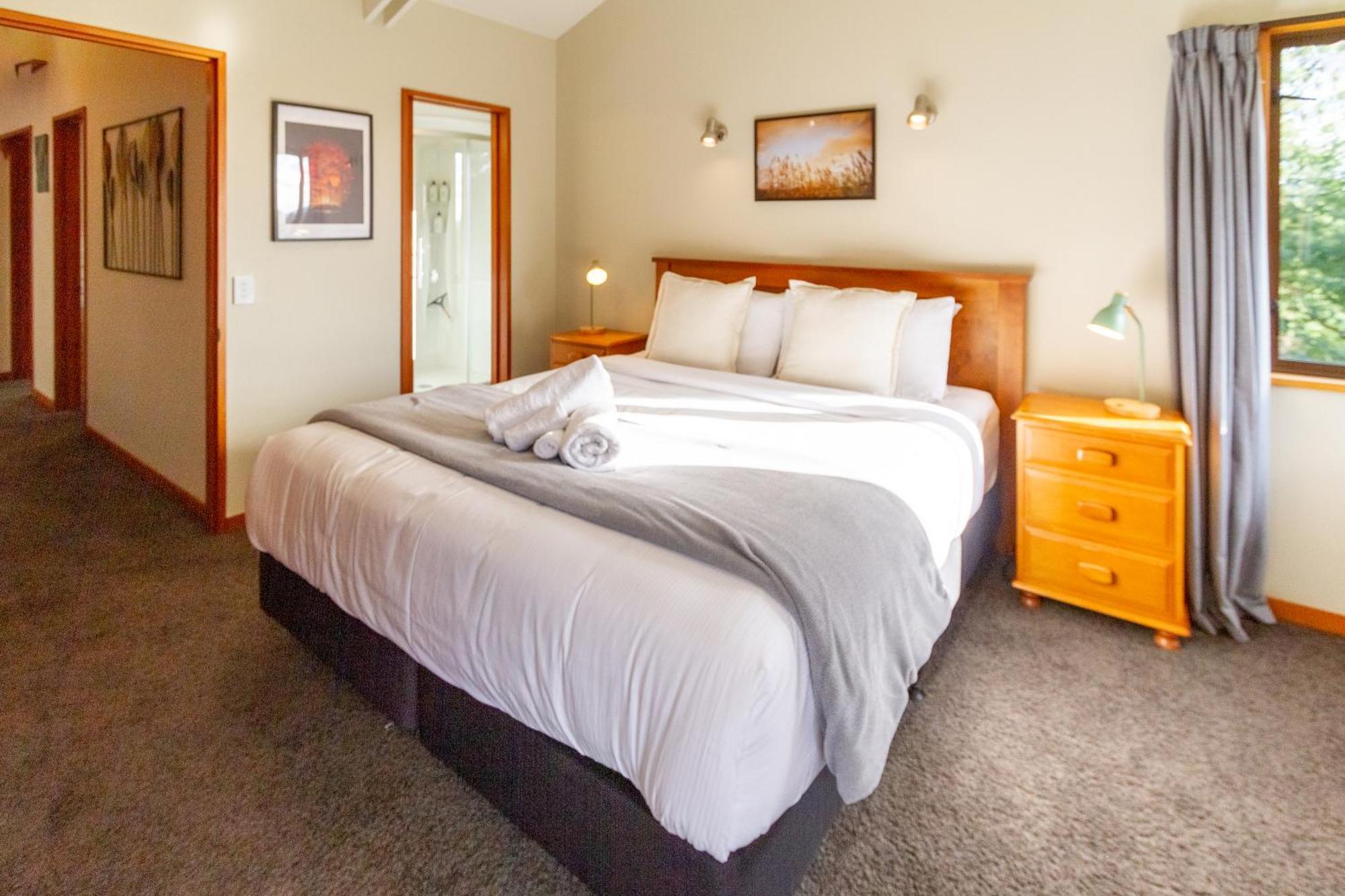Sherwood Lodge 4-Bedroom Holiday Home With Spectacular Views Christchurch Exteriör bild